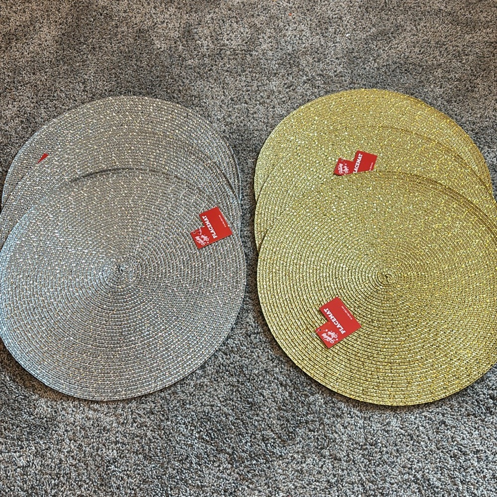 Metallic Colored Placemats Set 6 NWT 14” Holiday Luxury Party Gold Silver Woven